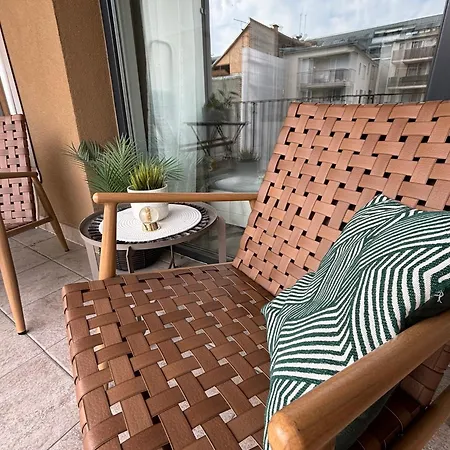 Scandinavian-style Downtown With A Terrace Apartment