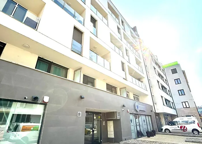 Scandinavian-style Downtown With A Terrace アパート *