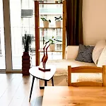 Scandinavian-style Downtown With A Terrace Daire *