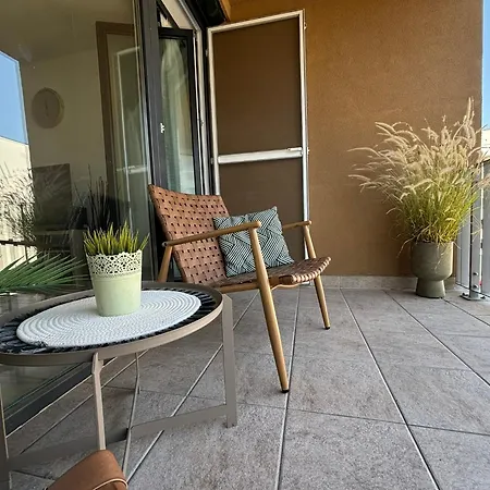 Scandinavian-style Downtown With A Terrace Daire